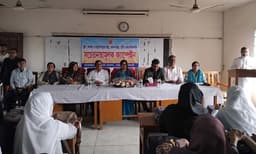 গোয়ালন্দে কলেজে বয়ঃসন্ধিকালীন সচেতনতামূলক ক্যাম্পেইন অনুষ্ঠিত 