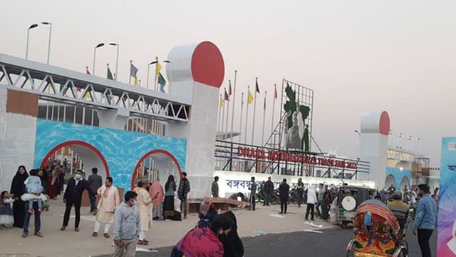 বাণিজ্য মেলার উদ্বোধন করলেন প্রধানমন্ত্রী