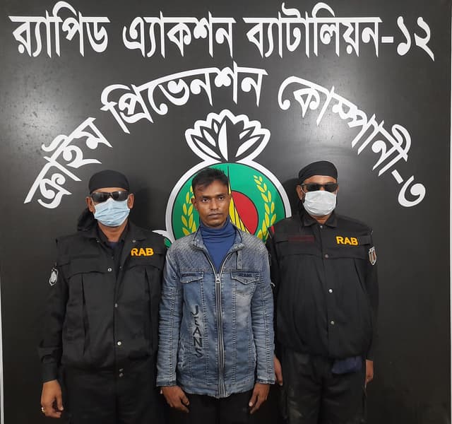 টাঙ্গাইলে ৮ কেজি গাজাঁসহ আটক ১