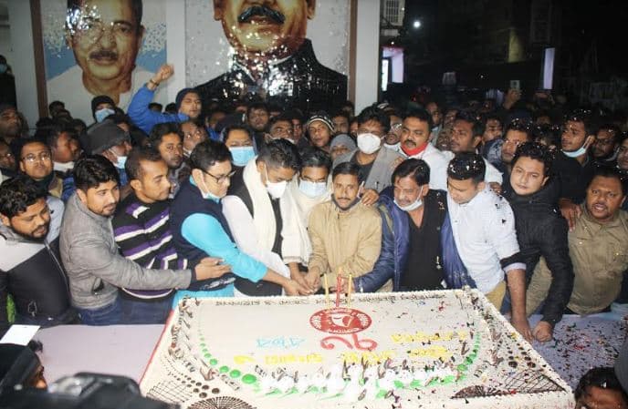 বরিশালে নানান আয়োজনে ছাত্রলীগের ৭৩তম প্রতিষ্ঠা বার্ষিকী পালিত