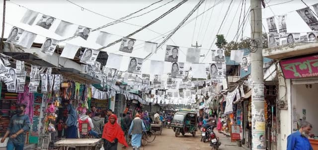 গোপালপুর পৌরসভা নির্বাচন প্রচারণায় ব্যস্ত প্রার্থীরা