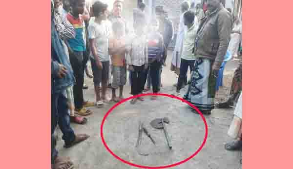 বড়াইগ্রামে দেশীয় অস্ত্র উদ্ধার