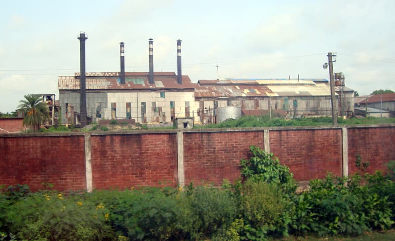 মোবারকগঞ্জ চিনিকলের টারবাইনে যান্ত্রিক ত্রুটির ঘটনায় ৩ শ্রমিক বরখাস্ত