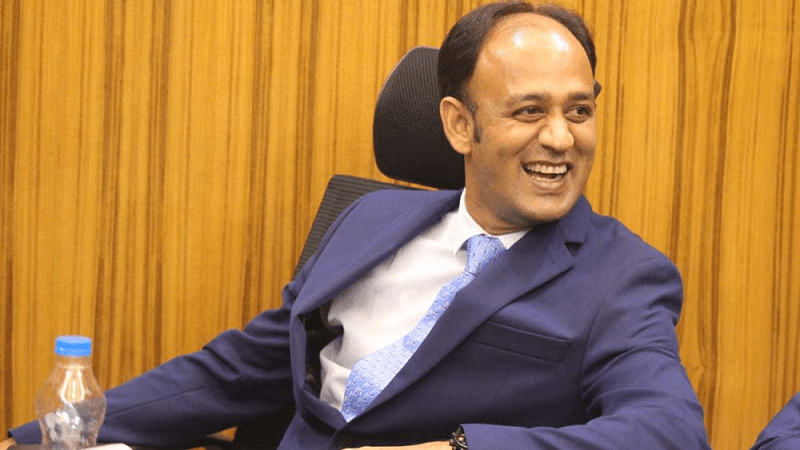 দেড় লাখ ভোটের ব্যবধানে জয়ী ব্যারিস্টার সুমন