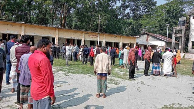 ঝালকাঠিতে জাল ভোট দেওয়ায় ৫ জনকে কারাদন্ড একজনকে অর্থদন্ড