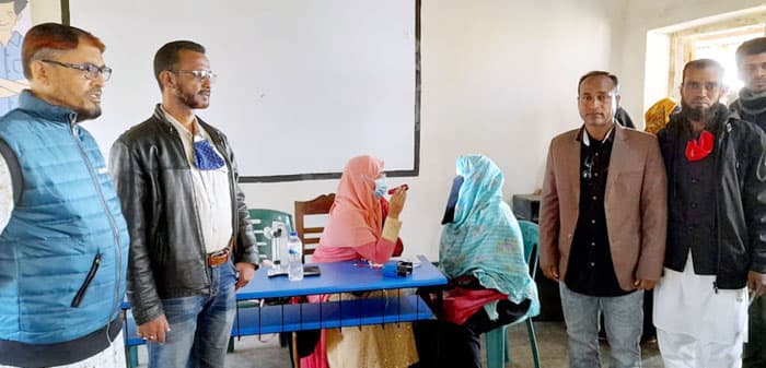 মহিপুরে ফ্রি চক্ষু সেবা ক্যাম্প