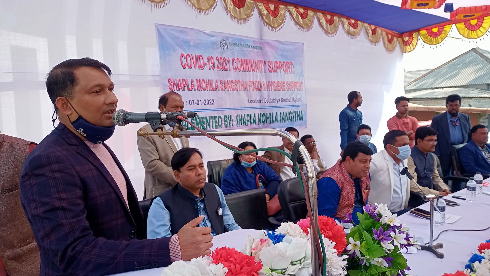 দৌলতদিয়ার যৌনকর্মীদের নিয়ে রাজনীতি না করতে ওসি'র কড়া হুশিয়ারি