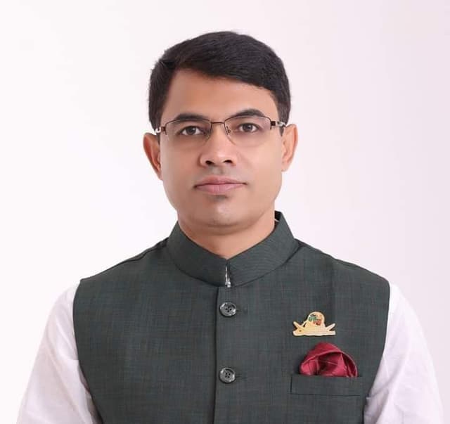 ১ লক্ষর অধিক ভোট পেয়ে জিল্লুর রহমানের চমক লাগানো বিজয়