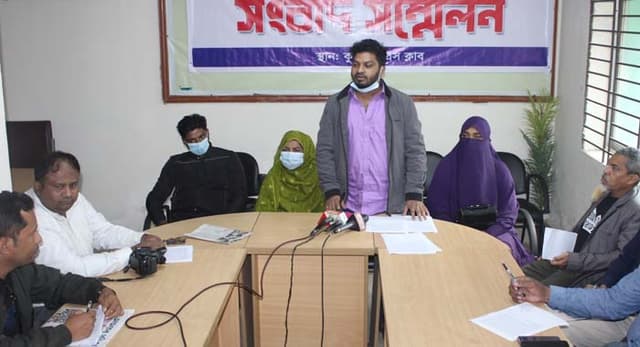 দেবীদ্বারে মা’য়ের বিরুদ্ধে পুত্রের সংবাদ সম্মেলন