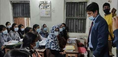 ঠাকুরগাঁওয়ে অবৈধভাবে কোচিং সেন্টার খোলার অপরাধে পরিচালকে জরিমানা