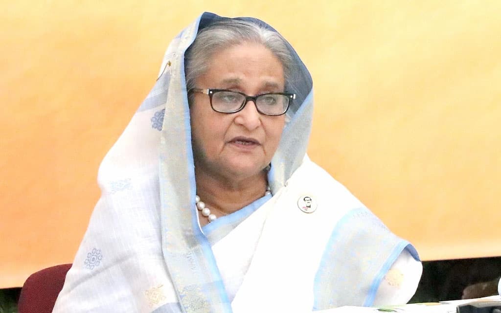 সড়কে দুর্ঘটনা ঘটলে আইন হাতে তুলে নেবেন না: প্রধানমন্ত্রী
