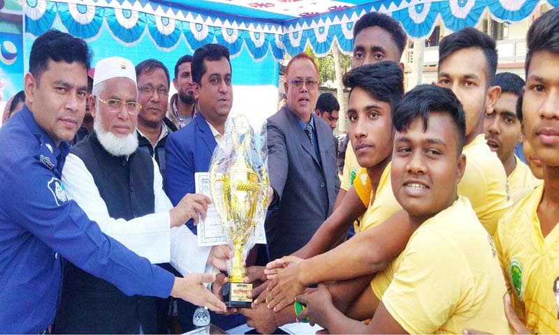 ধামইরহাটে শীতকালীন ক্রীড়া প্রতিযোগিতার সমাপনী ও পুরস্কার বিতরণ