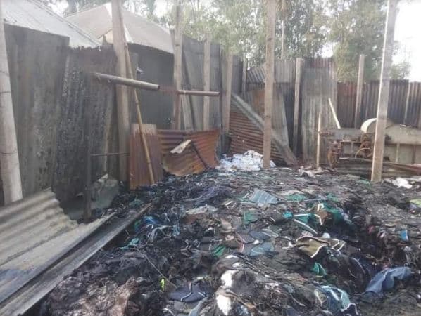 ভূঞাপুরের গোবিন্দাসী বাজারে ভয়াবহ অগ্নিকাণ্ড, ব্যাপক ক্ষয়ক্ষতি