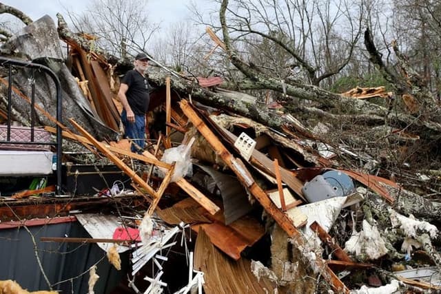 যুক্তরাষ্ট্রে টর্নেডোর আঘাতে নিহত ৬