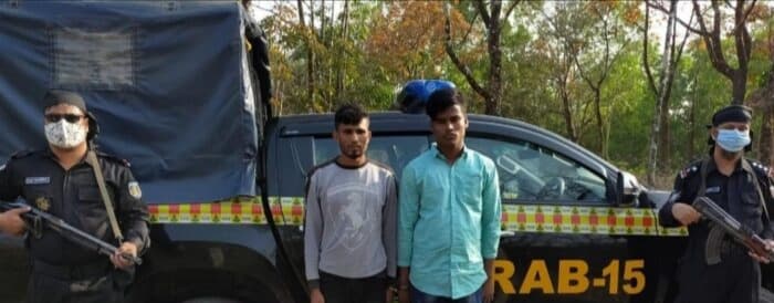 উখিয়ায় র‍্যাবের অভিযান, ইয়াবাসহ বালুখালীর দুই মাদক কারবারি আটক
