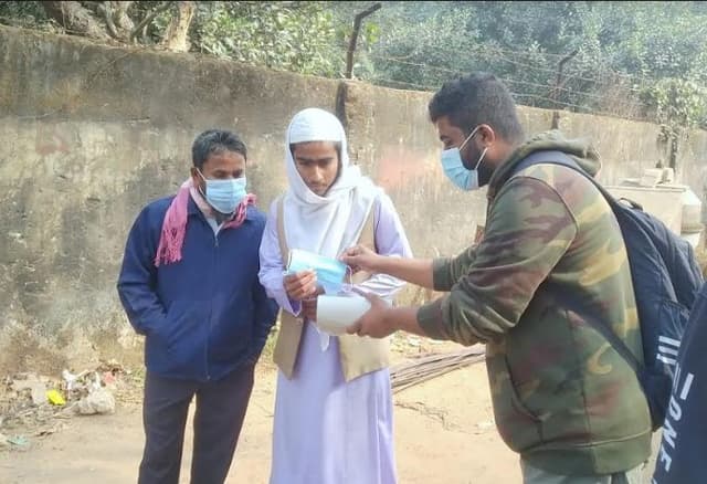 ভিবিডি ঠাকুরগাঁওয়ের ‘মাস্ক পরি, নিরাপদে থাকি’ কর্মসূচি অনুষ্ঠিত