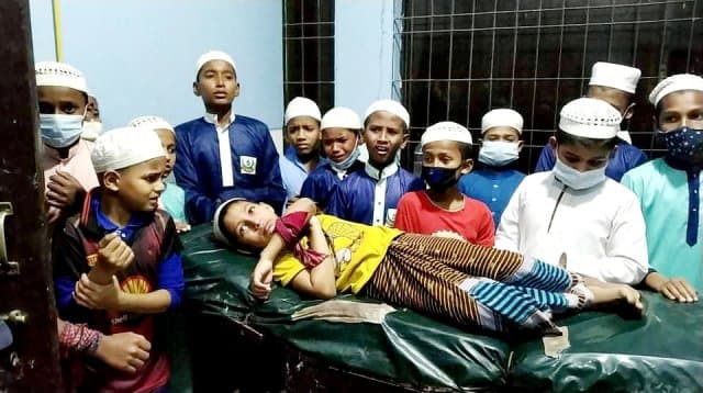 ব্রাহ্মণবাড়িয়ায় এতিমখানায় স্থানীয়দের হামলা, ৩১ শিক্ষার্থী আহত