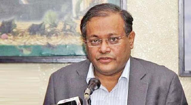পিঠ বাঁচাতে এখন সবাই নৌকায় উঠতে চায় : তথ্যমন্ত্রী