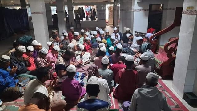 কেন্দ্রীয় যুবলীগ নেতা নিখিলের সুস্থতা কামনায় শ্যামনগরে দোয়া অনুষ্ঠিত