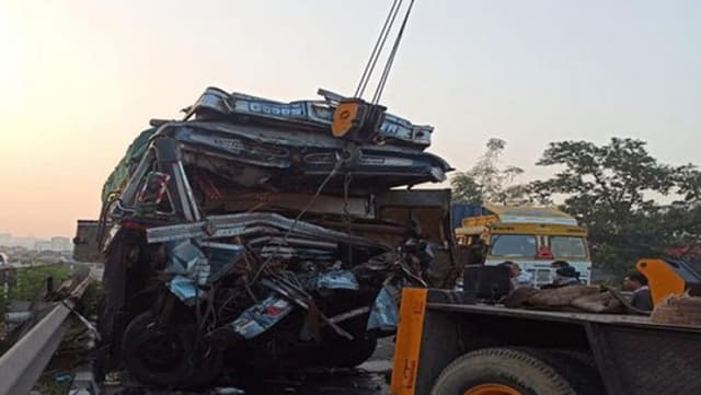 ভারতে ভয়াবহ সড়ক দুর্ঘটনায় ১১ জনের প্রাণহানি