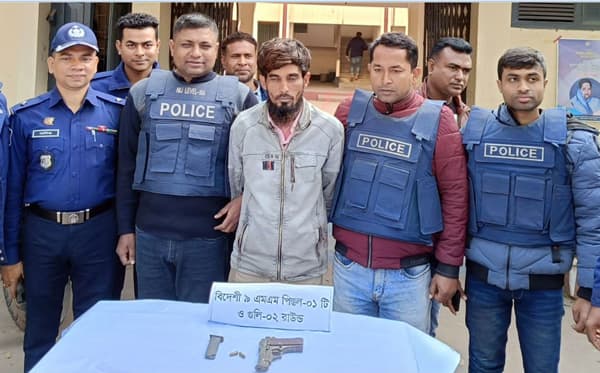 কালীগঞ্জে বিদেশী অস্ত্র ও গুলিসহ একজন গ্রেফতার