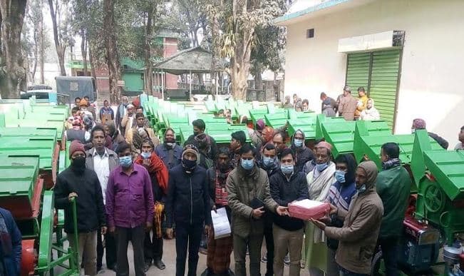 ভূরুঙ্গামারীতে পঁচিশ লাখ টাকার মাড়াই যন্ত্র বিতরণ