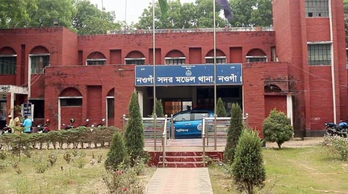 নওগাঁয় দুর্বৃত্তদের হামলায় নিহত গৃহবধু; আহত স্বামী