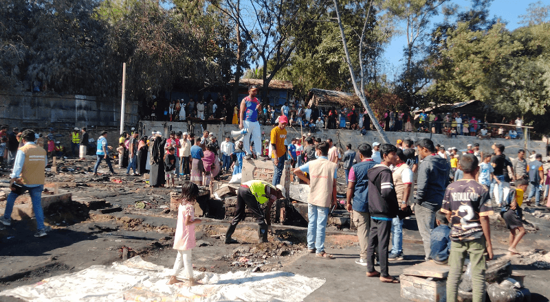 টেকনাফে রোহিঙ্গা ক্যাম্পে অগ্নিকাণ্ড, পুড়ে ছাই ৬২ ঘর, শিশুর মৃত্যু