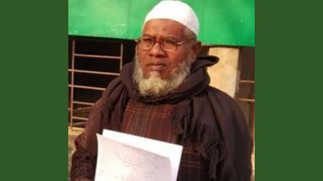অ্যাকাউন্টে আসা পৌনে ছয় লাখ টাকা ফেরত দিলেন ইমাম
