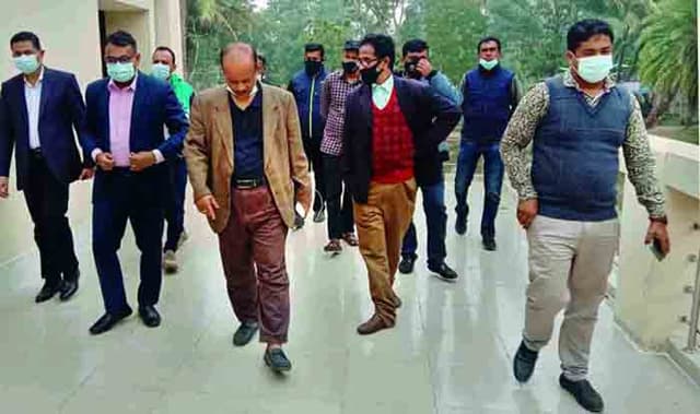 বরিশালে হস্তান্তরের আগেই নবনির্মিত ইউএনও’র বাসভবনে ফাটল