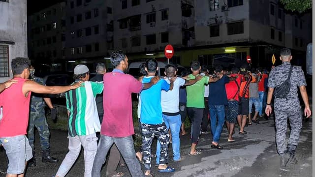 মালয়েশিয়ায় অবৈধ বাংলাদেশিসহ আটক ৫৫০