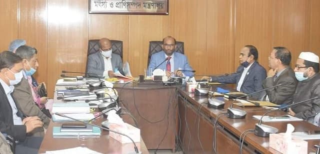 প্রকল্পে অযৌক্তিক ব্যয় পরিহার করতে হবে-মৎস্য ও প্রাণিসম্পদ মন্ত্রী