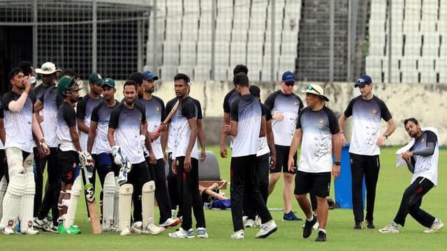 ক্রিকেটাররা ভ্যাকসিন পাচ্ছেন ফেব্রুয়ারিতেই