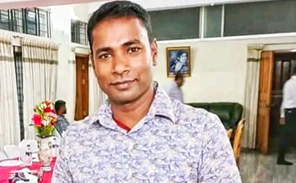 ফেসবুকে স্টাটাস দিয়ে ছাত্রদল আহ্বায়কের পদত্যাগ