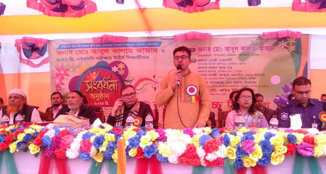 দেবীদ্বারে নবিয়াবাদ উচ্চ বিদ্যালয়ের কৃতি শিক্ষার্থীদের সংবর্ধনা