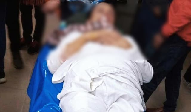 আ. লীগ নেতাকে পিটিয়ে হাসপাতালে পাঠিয়েছে ছাত্রলীগ