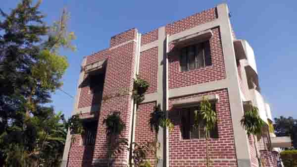 ঝিনাইদহে ব্যবহার হয় না স্বাস্থ্য বিভাগের ৬০ কোটি টাকার আবাসিক ভবন