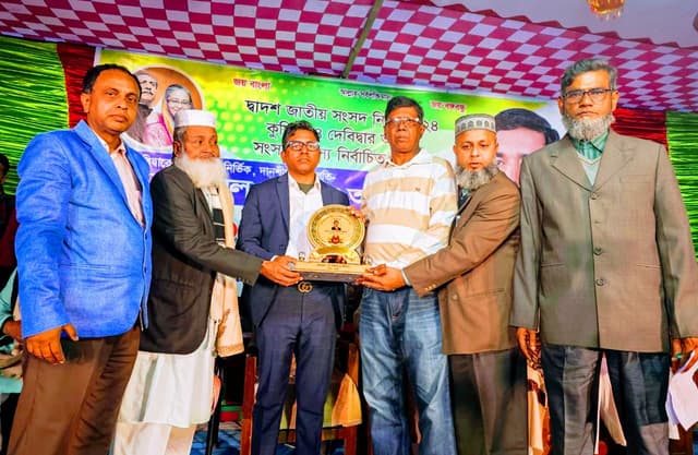 দেবীদ্বারে নবনির্বাচিত এমপি আবুল কালাম আজাদকে গণসংবর্ধনা