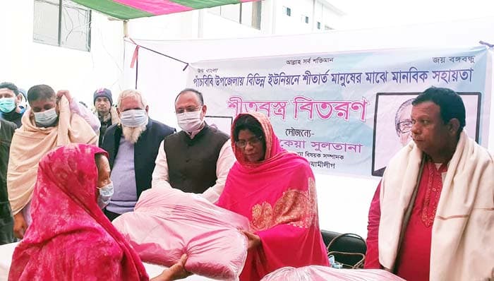 পাঁচবিবিতে শতাধিক দরিদ্রর মাঝে কম্বল বিতরণ