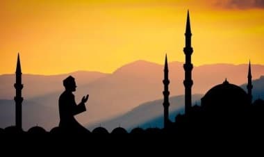 আল্লাহ কি অতীতের গুনাহ ক্ষমা করবেন?