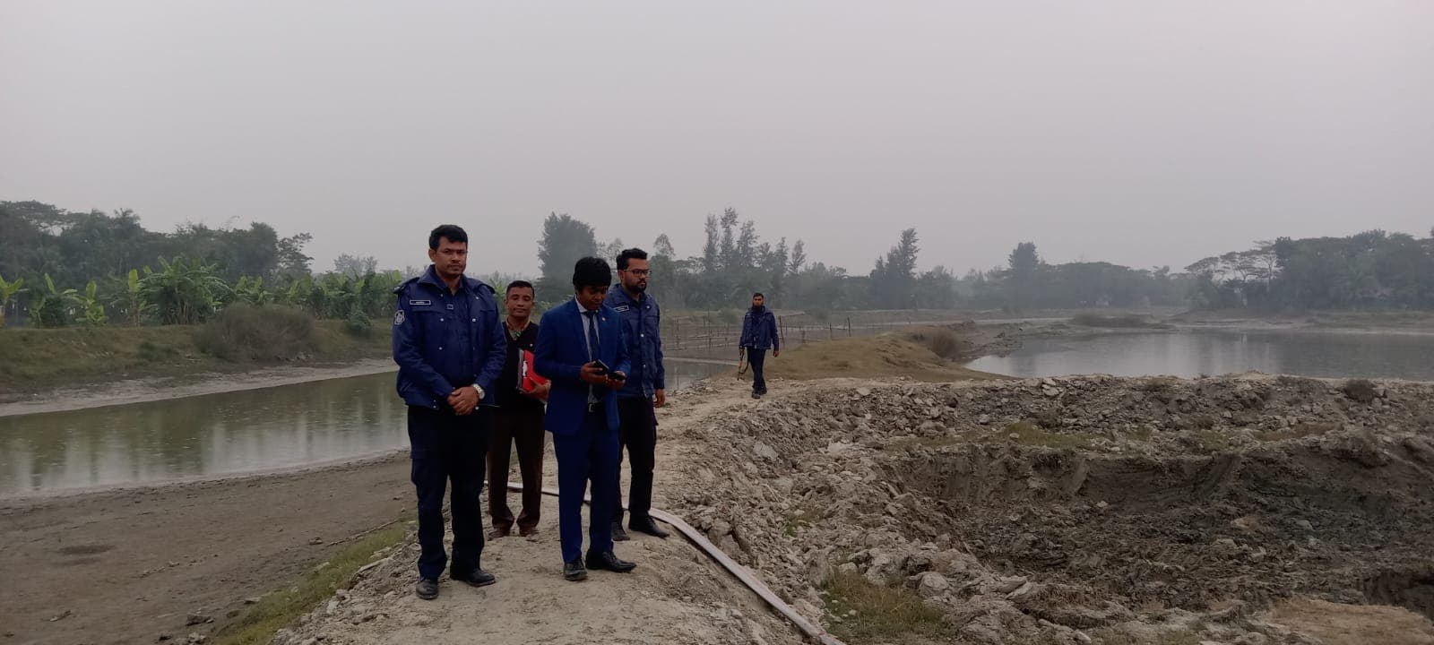 নোয়াখালীতে ফসলি জমির মাটি বিক্রির অপরাধে দুই ব্যক্তির কারাদান্ড