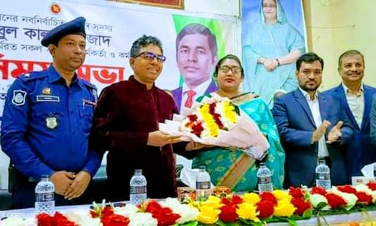 প্রশাসনিক কর্মকর্তাদের সাথে নবনির্বাচিত এমপি কালামের মতবিনিময় সভা অনুষ্ঠিত