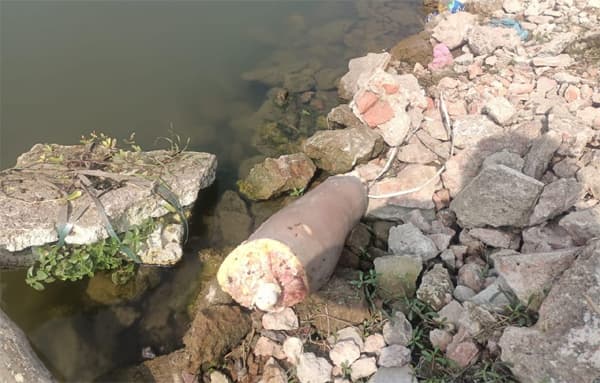 বরিশালে পুকুর থেকে মানুষের শরীরের বিভিন্ন কাটা অঙ্গ উদ্ধার