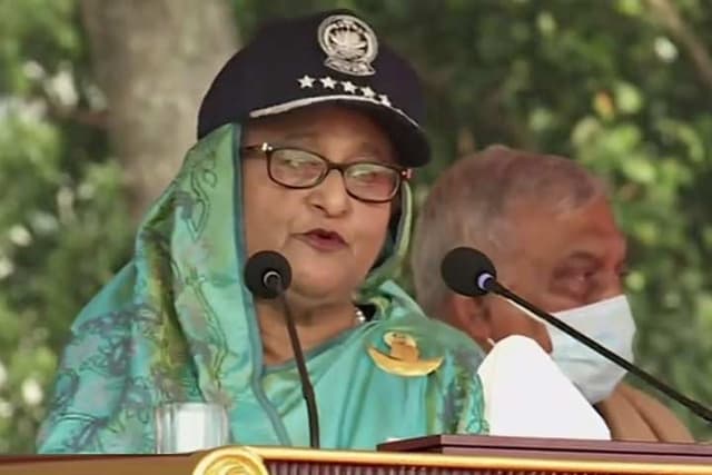 পুলিশকে জনগণের আস্থা অর্জন করতে হবে : প্রধানমন্ত্রী