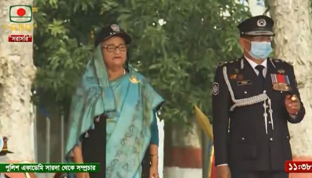 সারদা পুলিশ একাডেমিতে কুচকাওয়াজে প্রধানমন্ত্রী