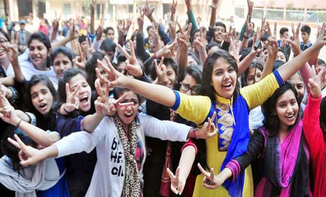 এইচএসসি ও সমমান পরীক্ষার ফলাফল ঘোষণা