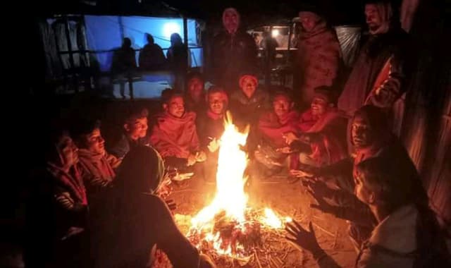 মেহেরপুরে শীতের তীব্রতা বৃদ্ধি