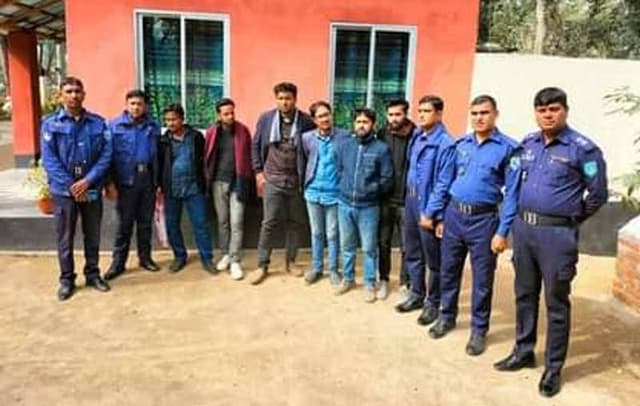 জোরপূর্বক জমি দখলের চেষ্টা; ছাত্রলীগ নেতাসহ গ্রেপ্তার ৬