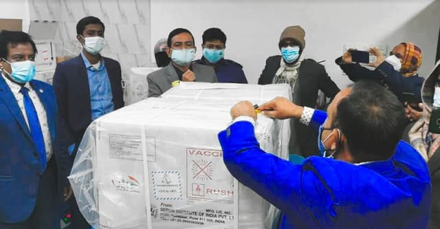 অবশেষে ঠাকুরগাঁওয়ে পৌঁছালো করোনা ভ্যাকসিন