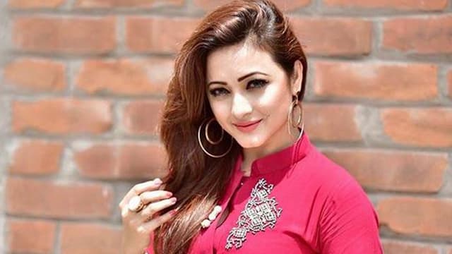 পর্দা করছি, আর পারছি না মিডিয়াতে ফিরতে- সুজানা